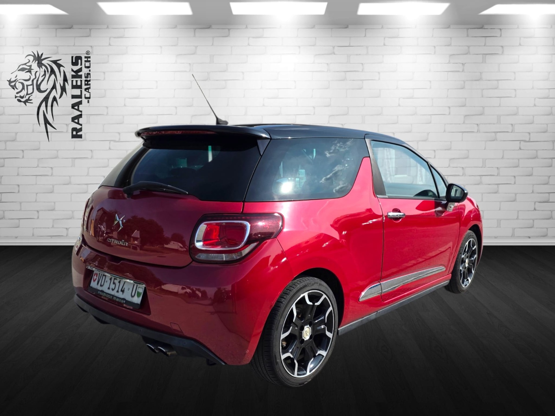 DS AUTOMOBILES DS3 1.6 THP Ultra Prestige-showroom-element-2