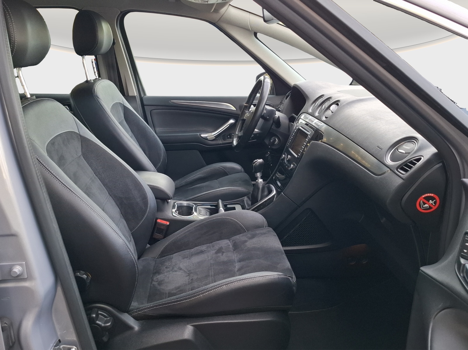 FORD S-Max 1.6 SCTi Titanium // MFK 18.06.2026 // 8-fach Aluminiumbereift // Anhängerkupplung-image-9