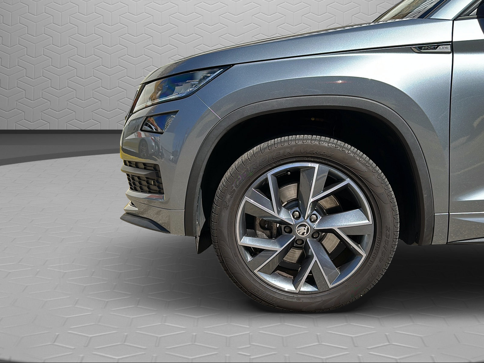 SKODA Kodiaq 2.0 TDI CR Sport Line 4x4 DSG-image-8