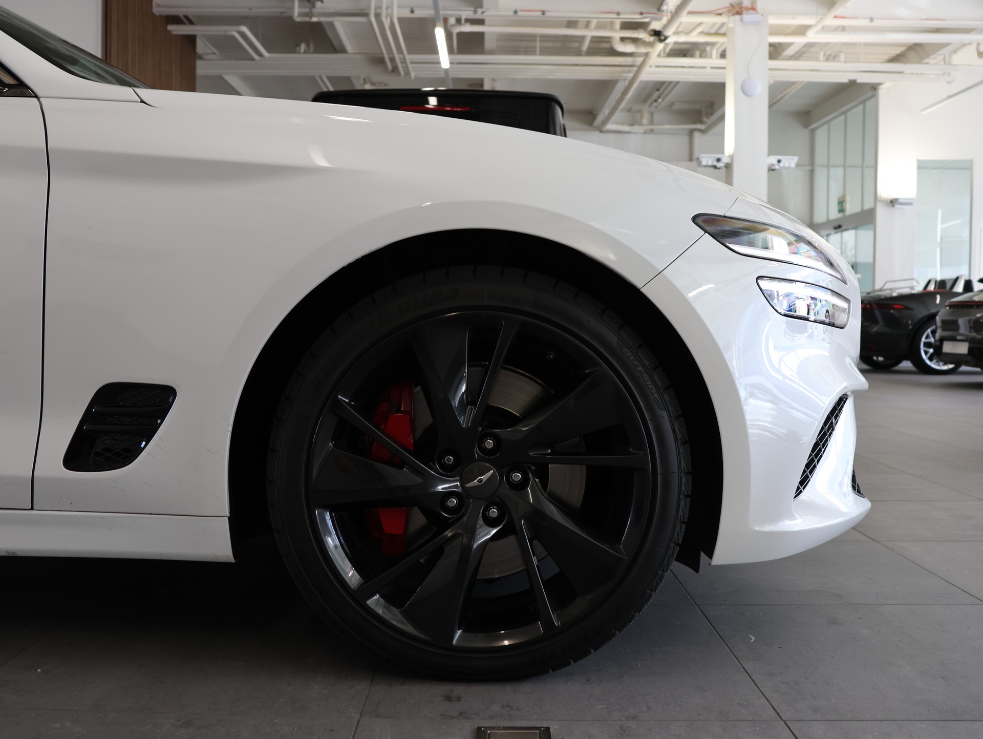 GENESIS G70 2.0 TGDI Sport AT8 AWD *Panorama* *360 Kamera*-image-7