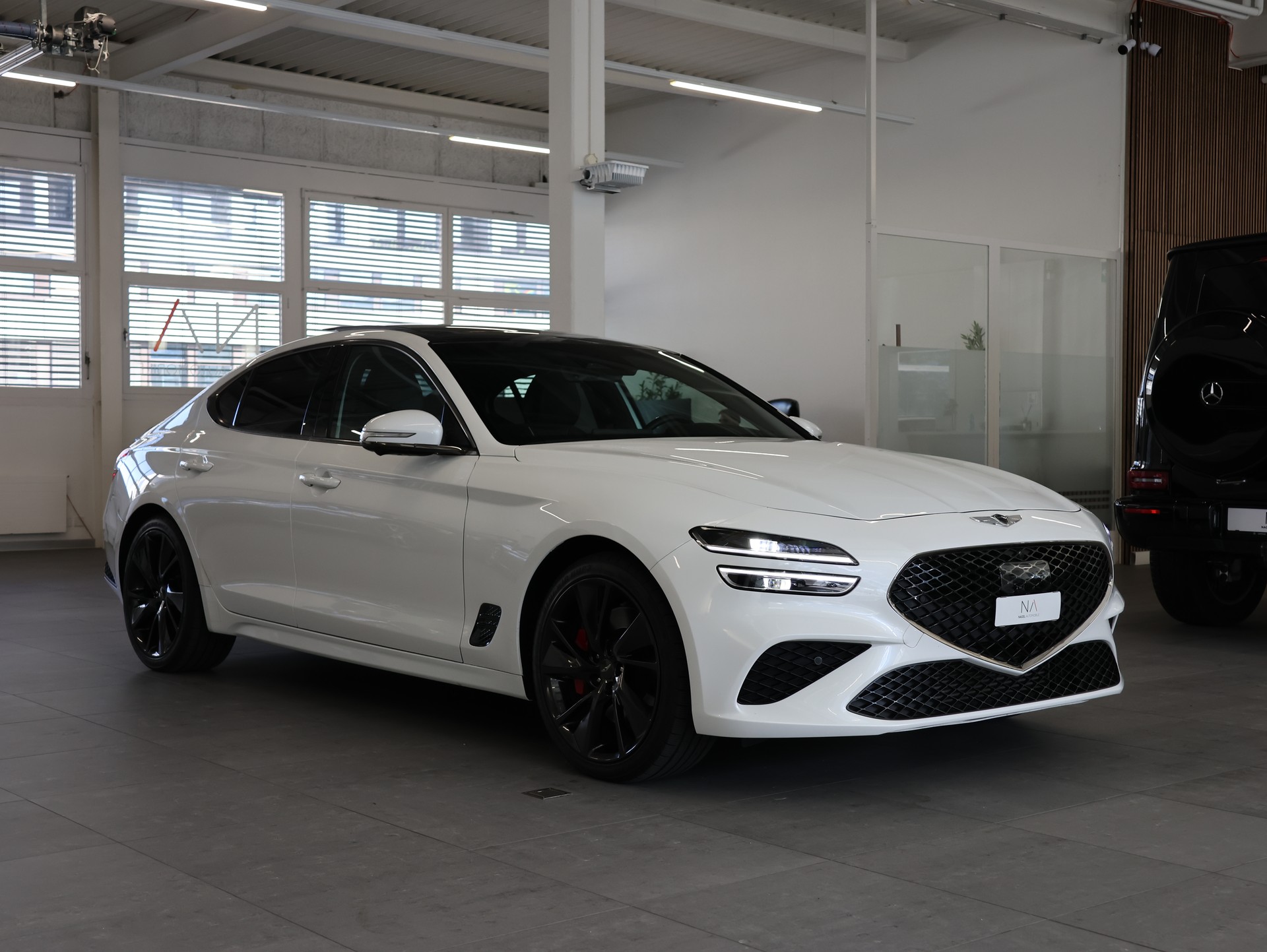 GENESIS G70 2.0 TGDI Sport AT8 AWD *Panorama* *360 Kamera*-image-1