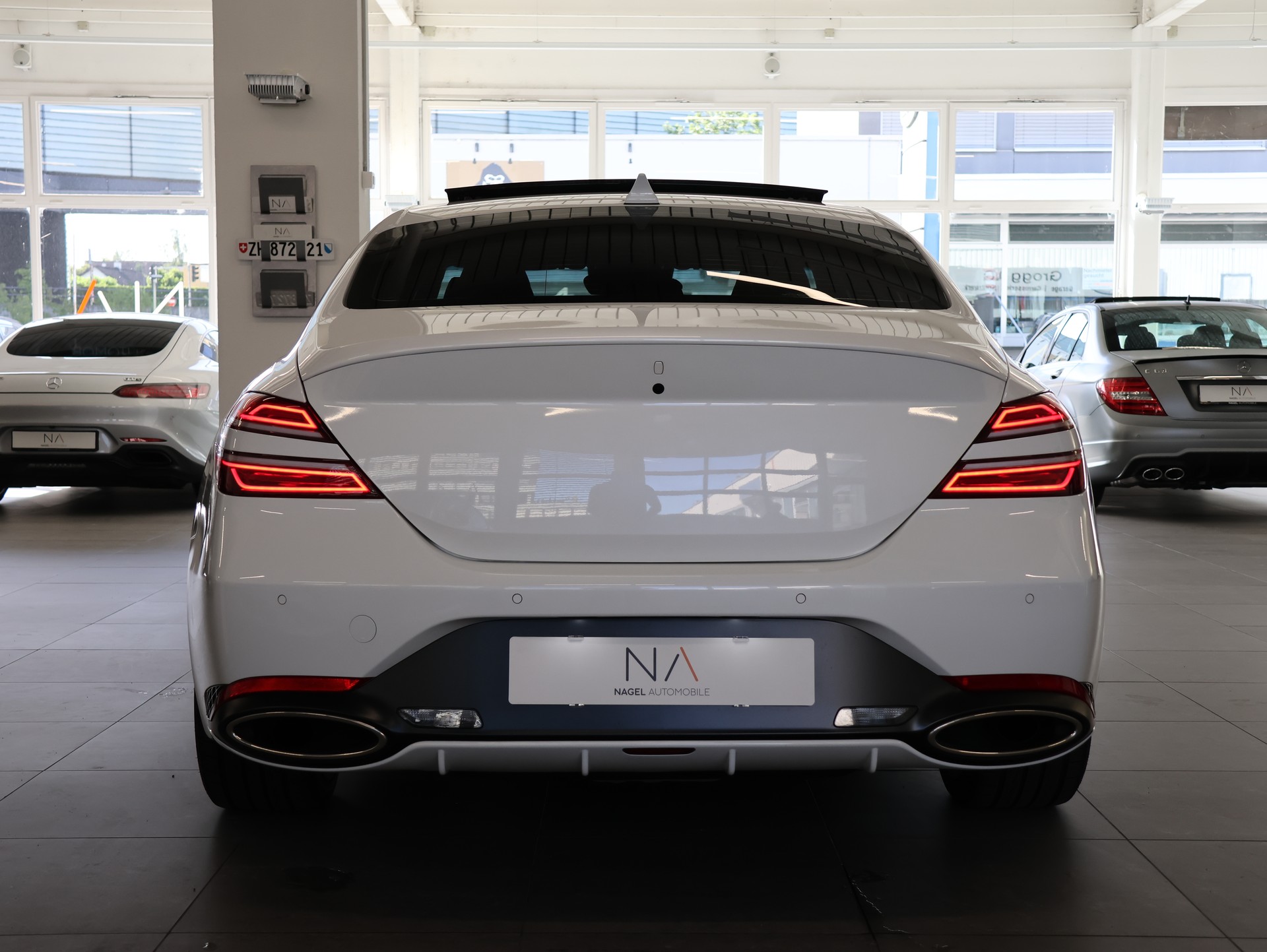 GENESIS G70 2.0 TGDI Sport AT8 AWD *Panorama* *360 Kamera*-image-4