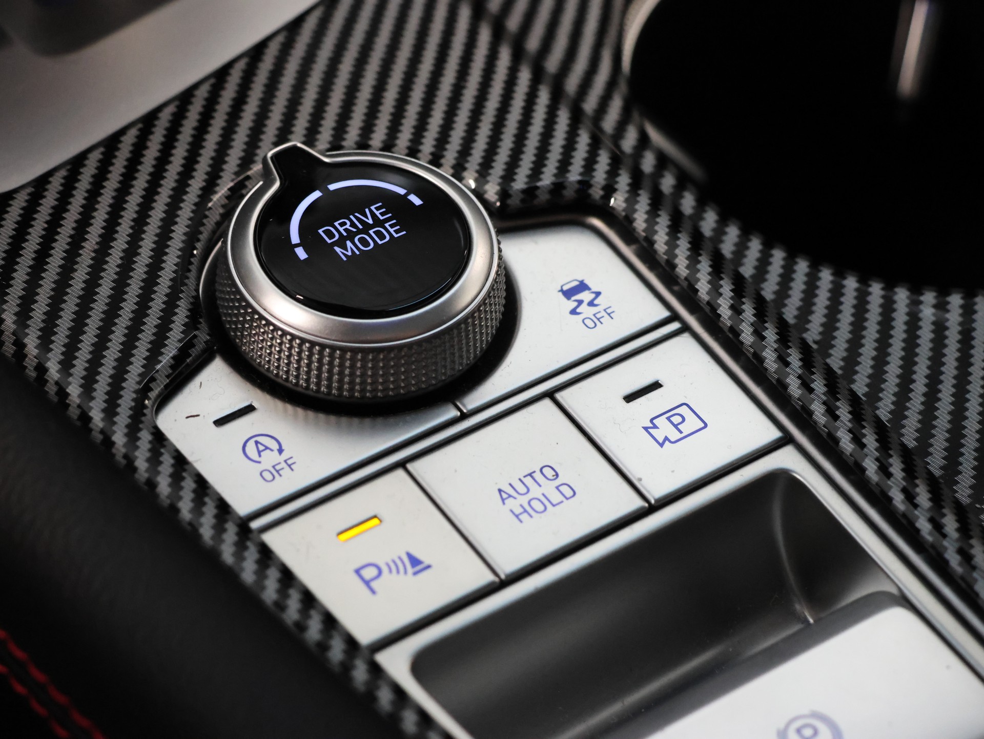 GENESIS G70 2.0 TGDI Sport AT8 AWD *Panorama* *360 Kamera*-image-27