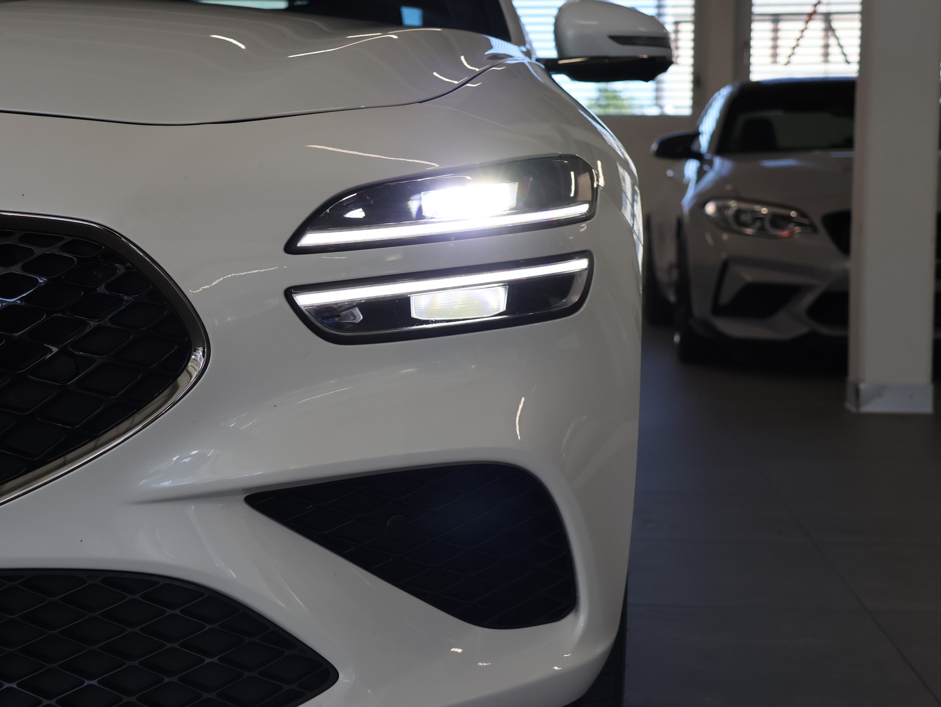 GENESIS G70 2.0 TGDI Sport AT8 AWD *Panorama* *360 Kamera*-image-8