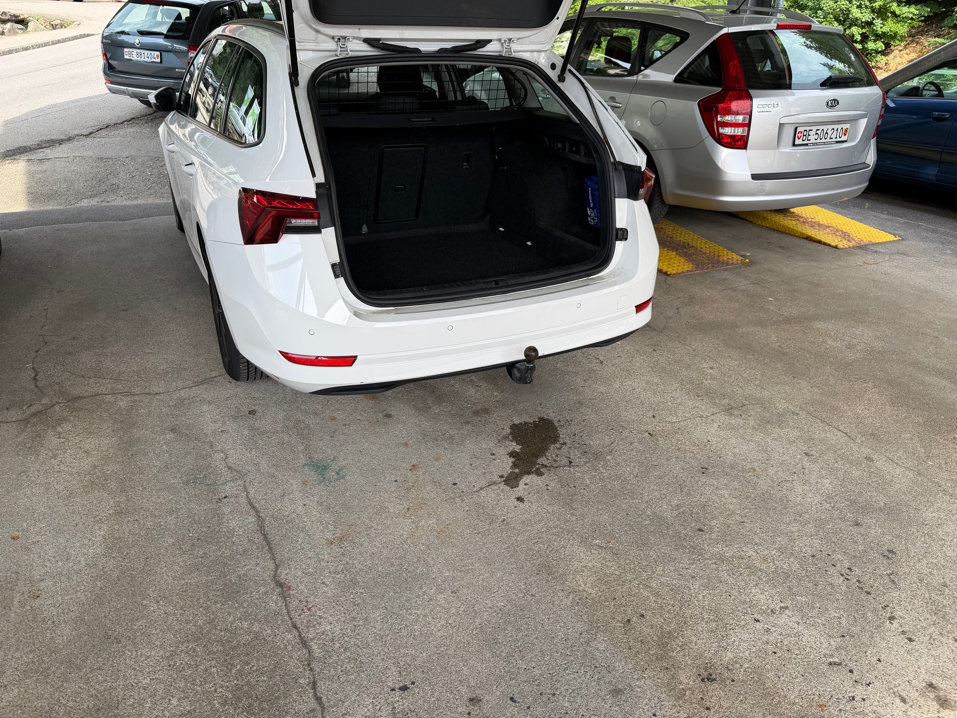SKODA Octavia Combi 2.0 TDI DSG Ambition 4x4-image-4