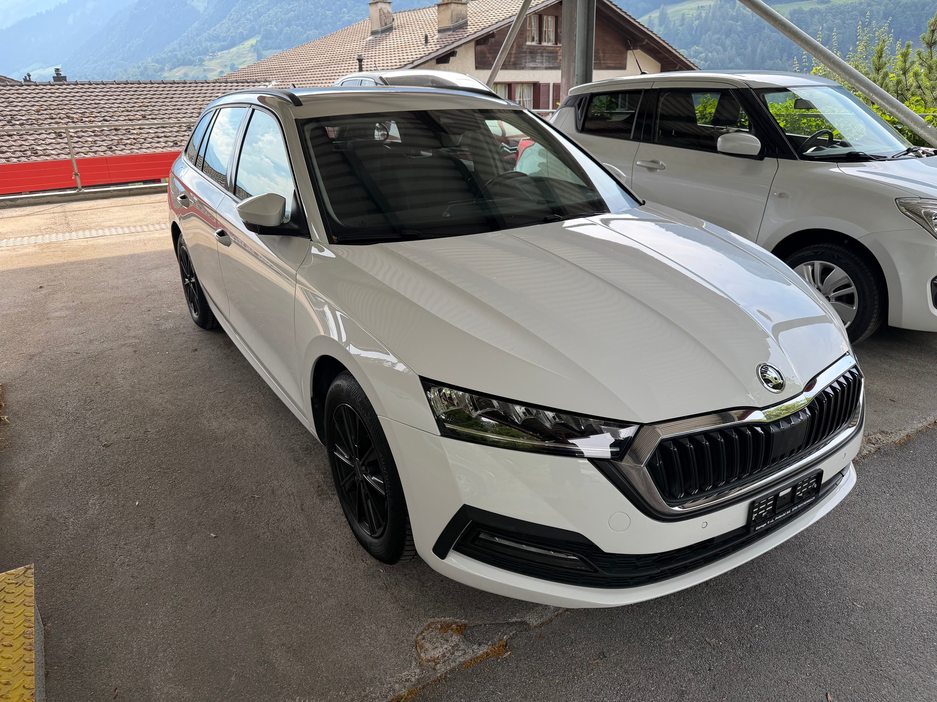 SKODA Octavia Combi 2.0 TDI DSG Ambition 4x4-image-1