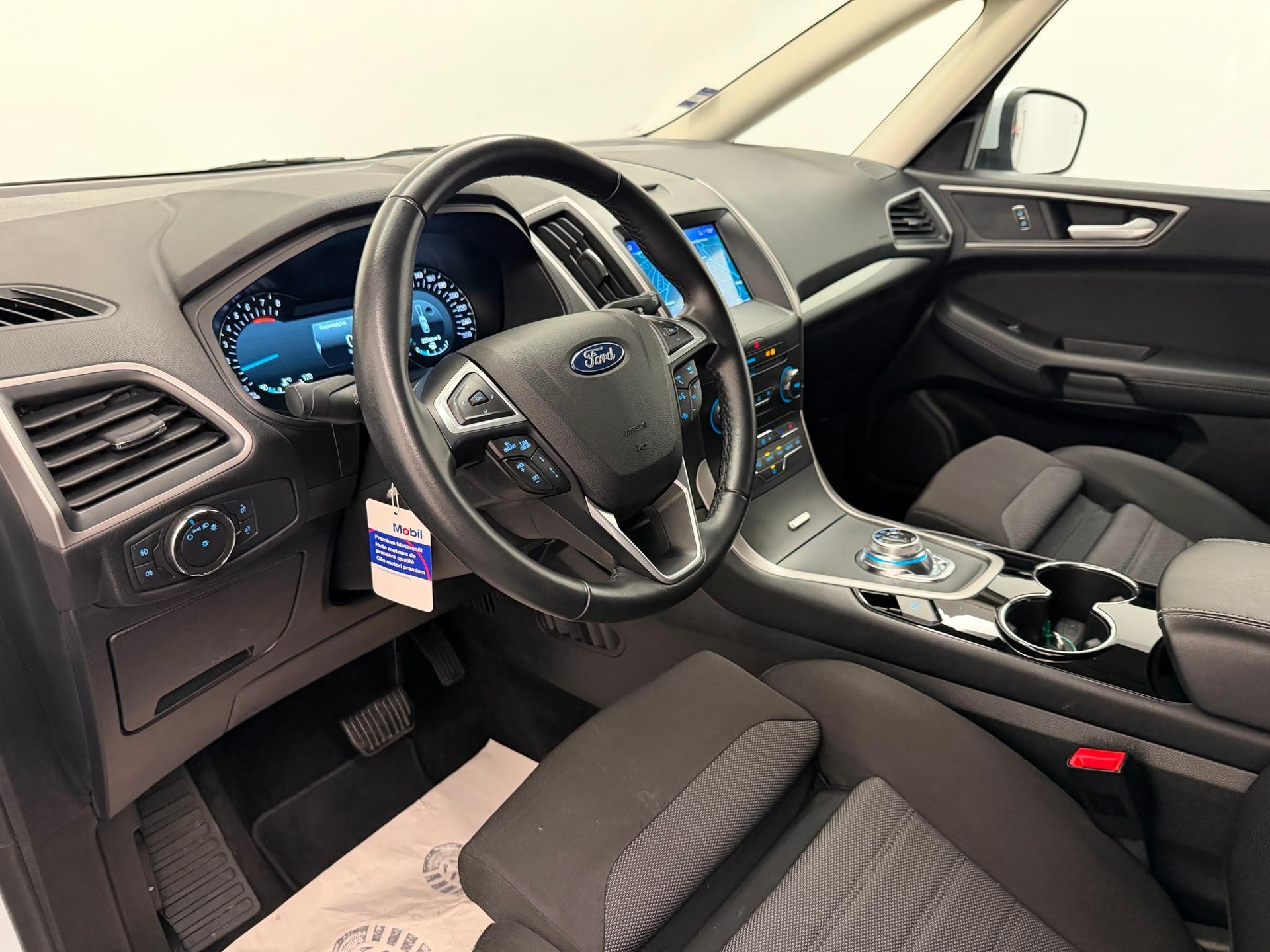 FORD Galaxy 2.5 Hybrid Trend 7P-image-9