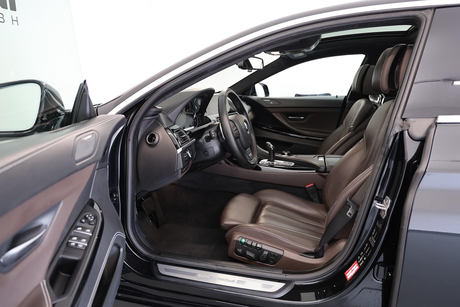 BMW 640i Gran Coupé xDrive *Individual*-image-7