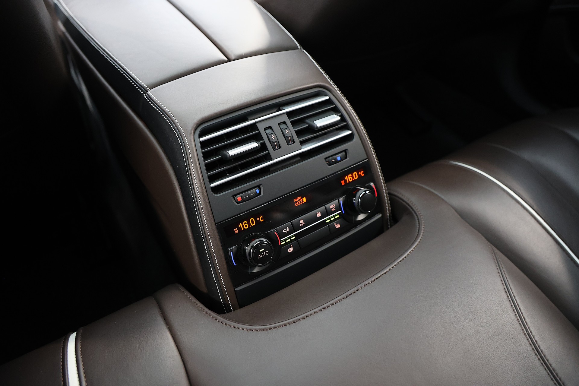 BMW 640i Gran Coupé xDrive *Individual*-image-21