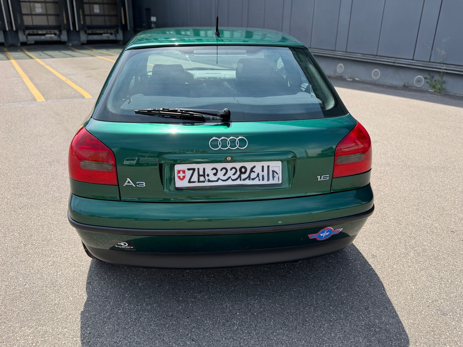 AUDI A3 1.6 Ambition-image-5