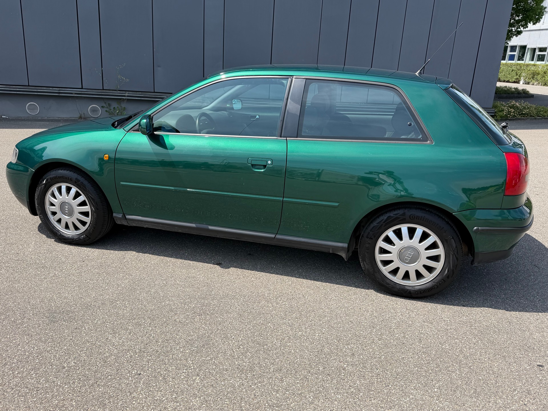 AUDI A3 1.6 Ambition-image-7