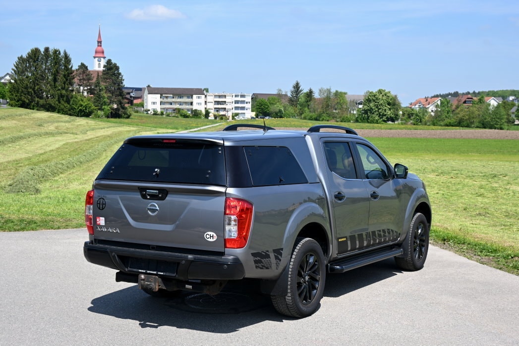 NISSAN Navara Double Cab N-Guard 2.3 dCi 4WD Automatic-image-2