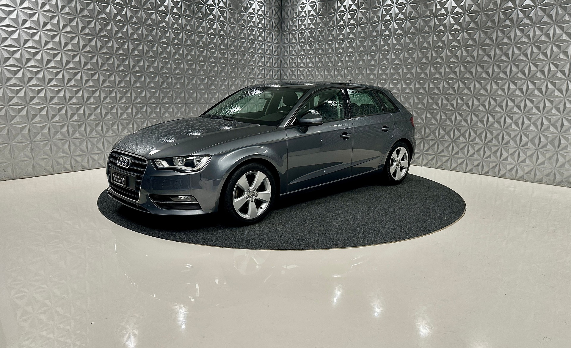 AUDI A3 Sportback 1.4 TFSI Ambition S-tronic-image-0
