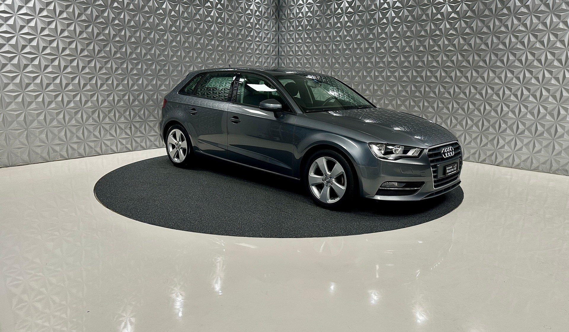 AUDI A3 Sportback 1.4 TFSI Ambition S-tronic-image-2