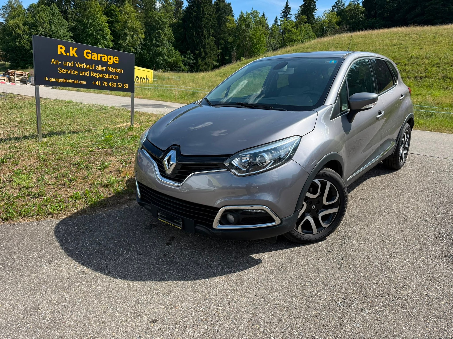 RENAULT Captur 1.2 T Helly Hansen EDC-image-0