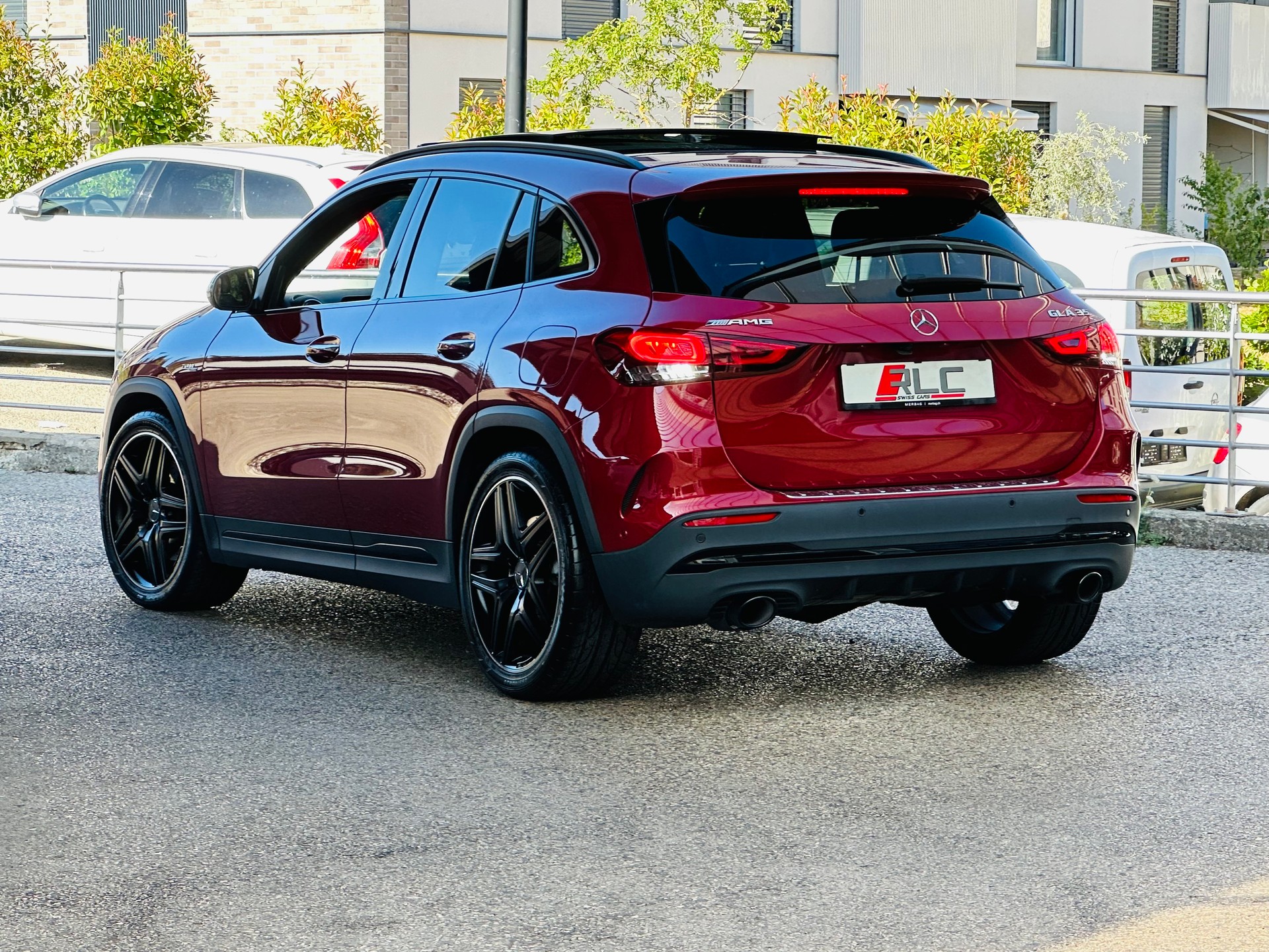 MERCEDES-BENZ GLA 35 AMG 4Matic 8G-Speedshift DCT-image-13