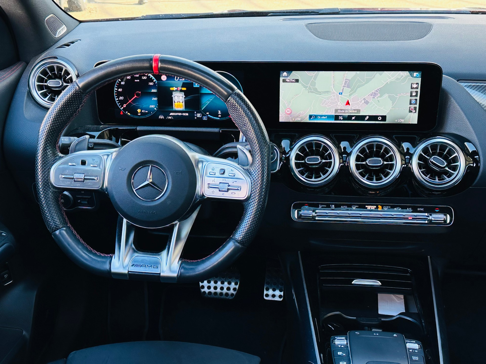 MERCEDES-BENZ GLA 35 AMG 4Matic 8G-Speedshift DCT-image-17
