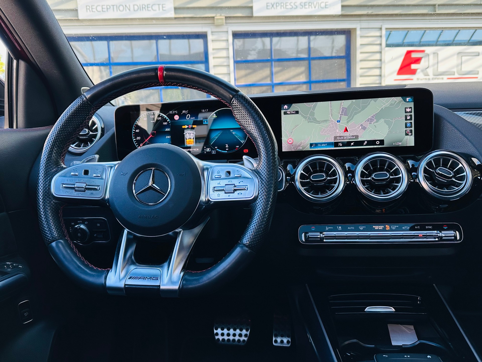 MERCEDES-BENZ GLA 35 AMG 4Matic 8G-Speedshift DCT-image-18