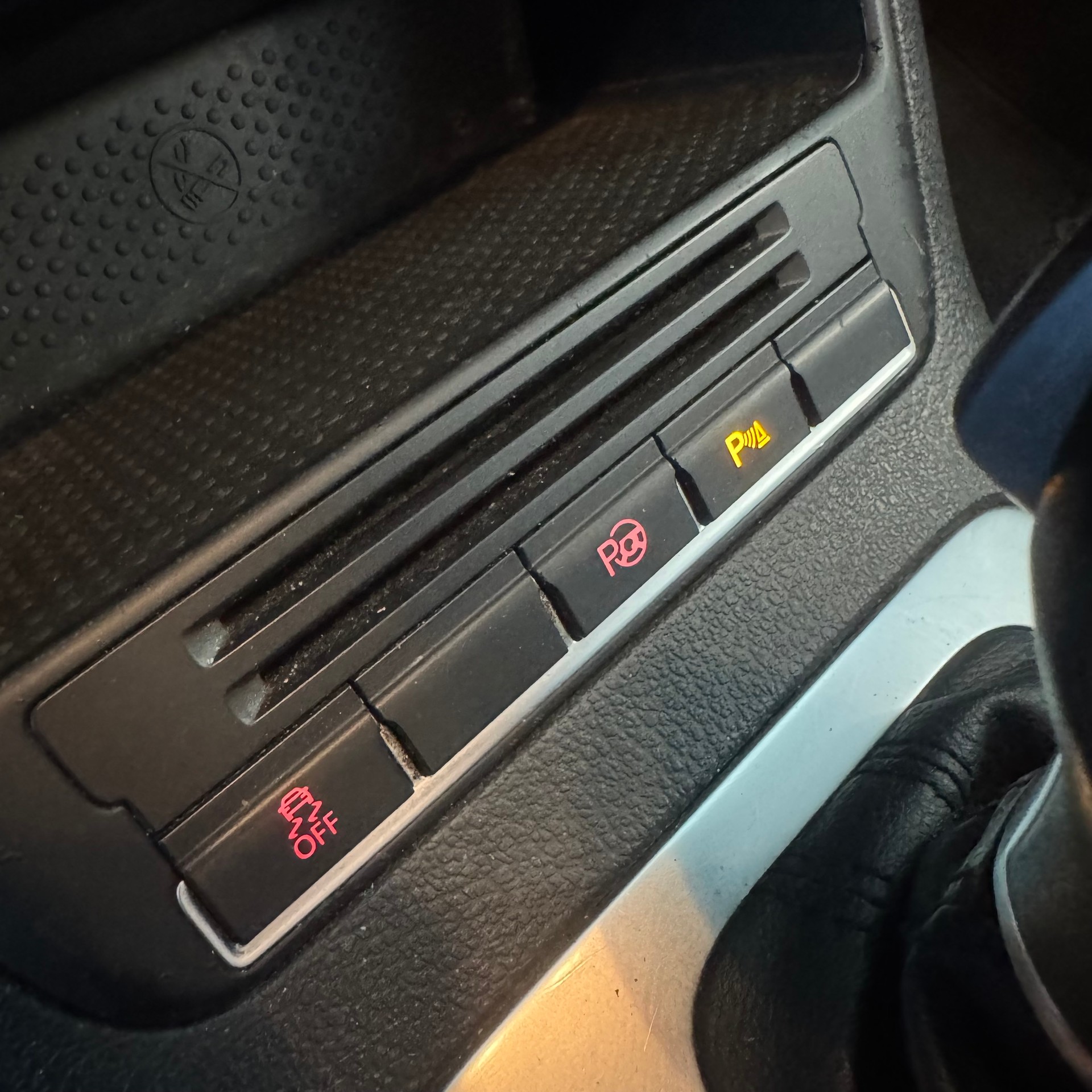 VW Golf Plus 1.2 TSI Team DSG-image-12