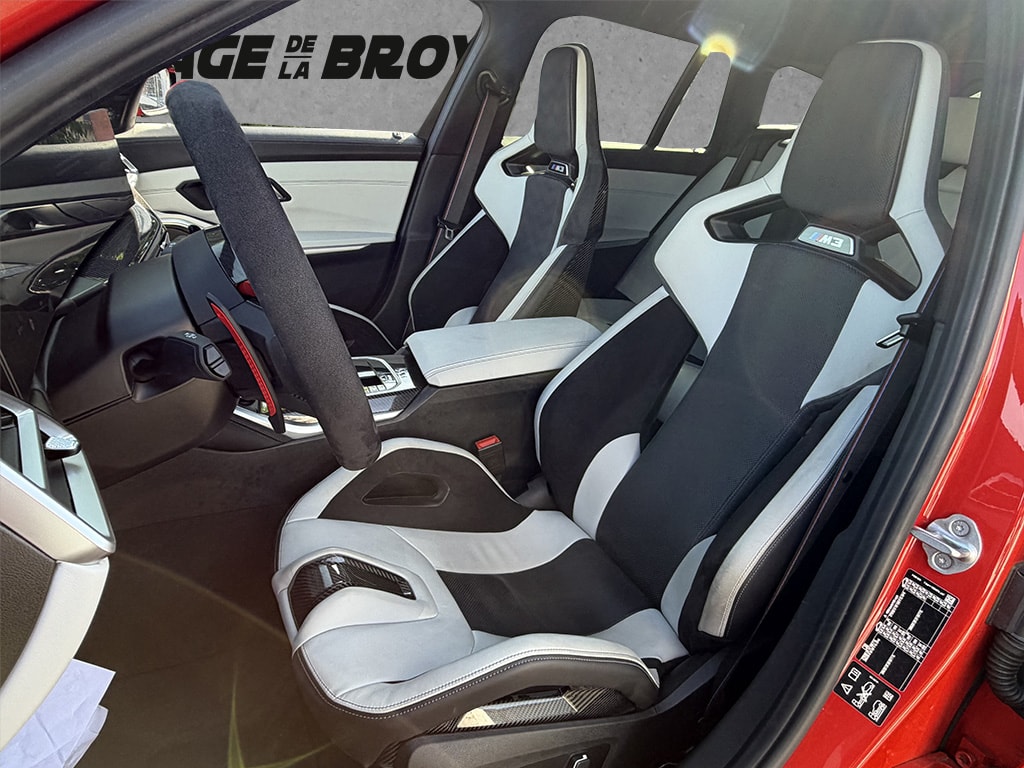 BMW M3 Competition xDrive Touring-image-8