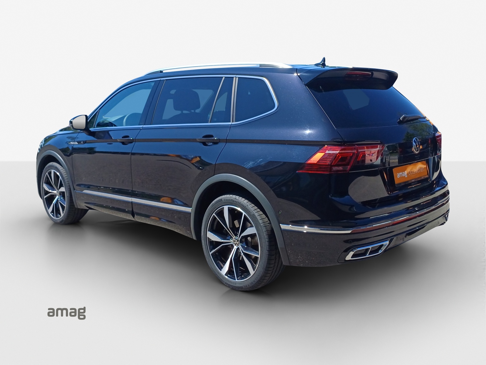VW Tiguan Allspace 2.0TSI R-Line 4Motion DSG-image-2