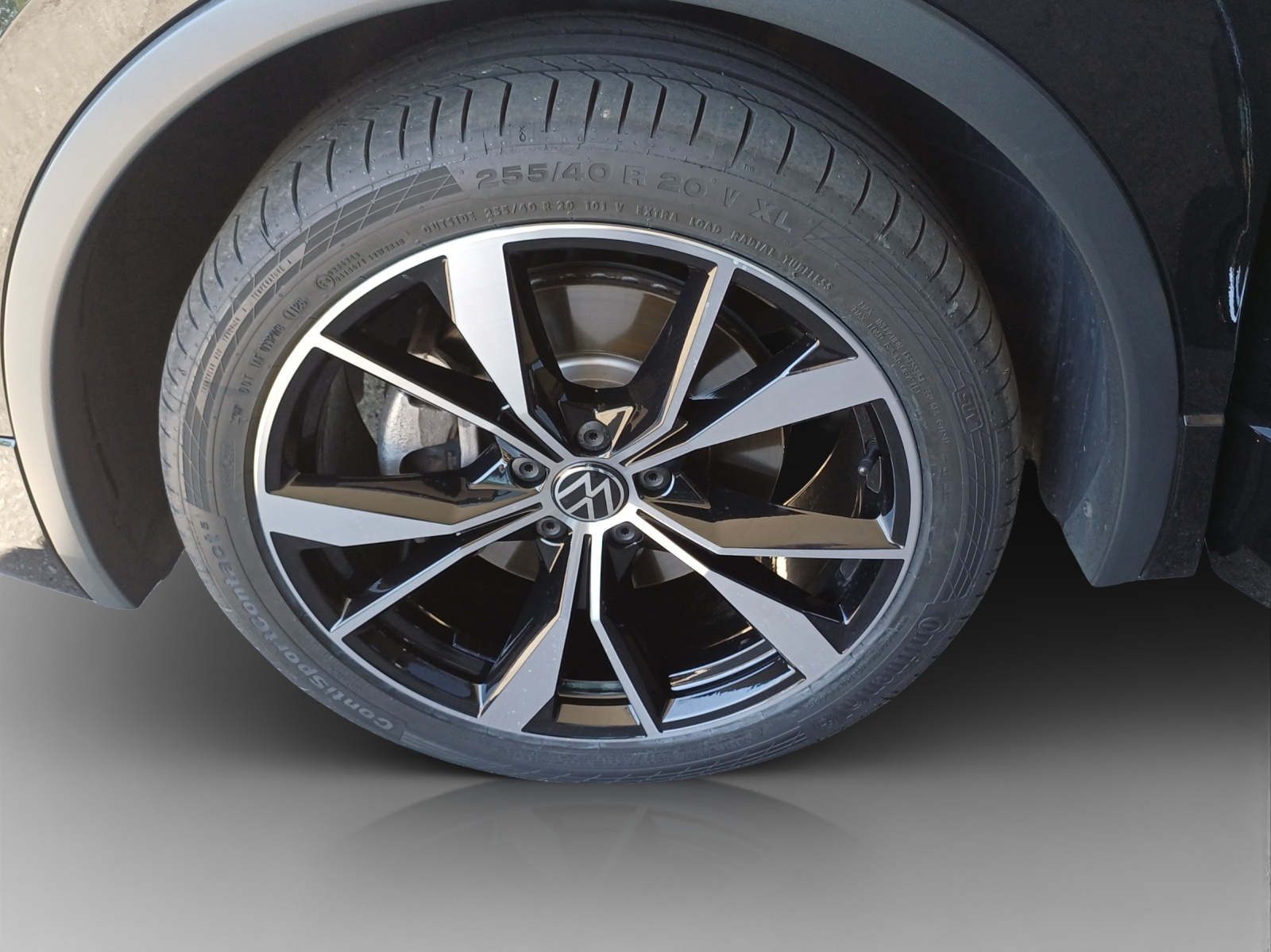 VW Tiguan Allspace 2.0TSI R-Line 4Motion DSG-image-15