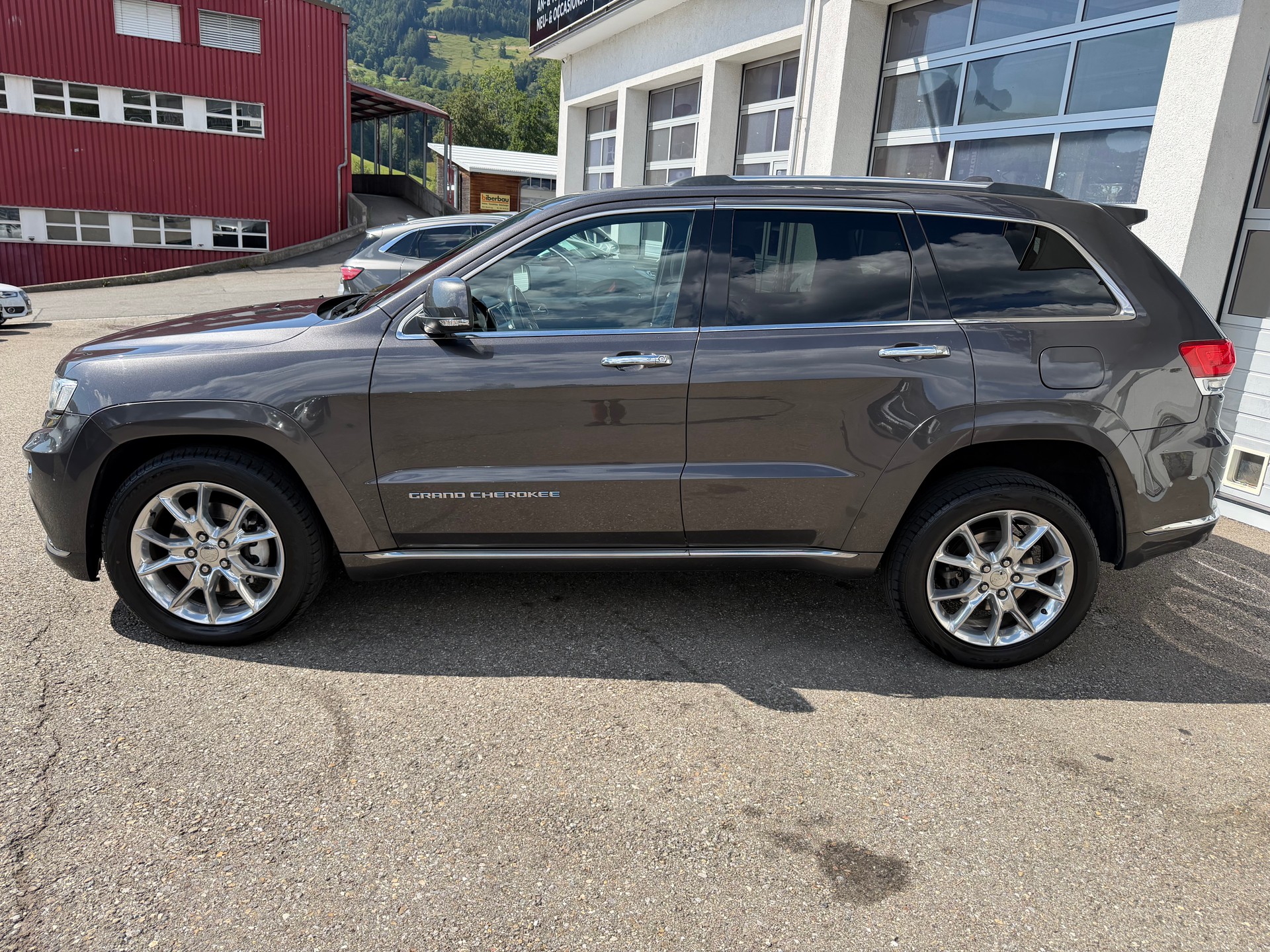 JEEP Grand Cherokee 3.0 CRD Summit Automatic-image-1
