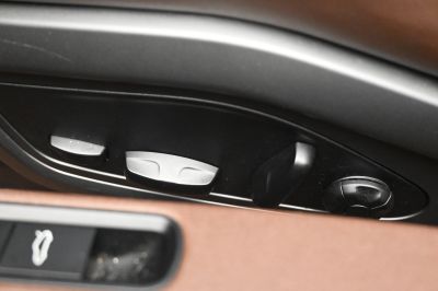 PORSCHE 911 Carrera 4S PDK-image-14
