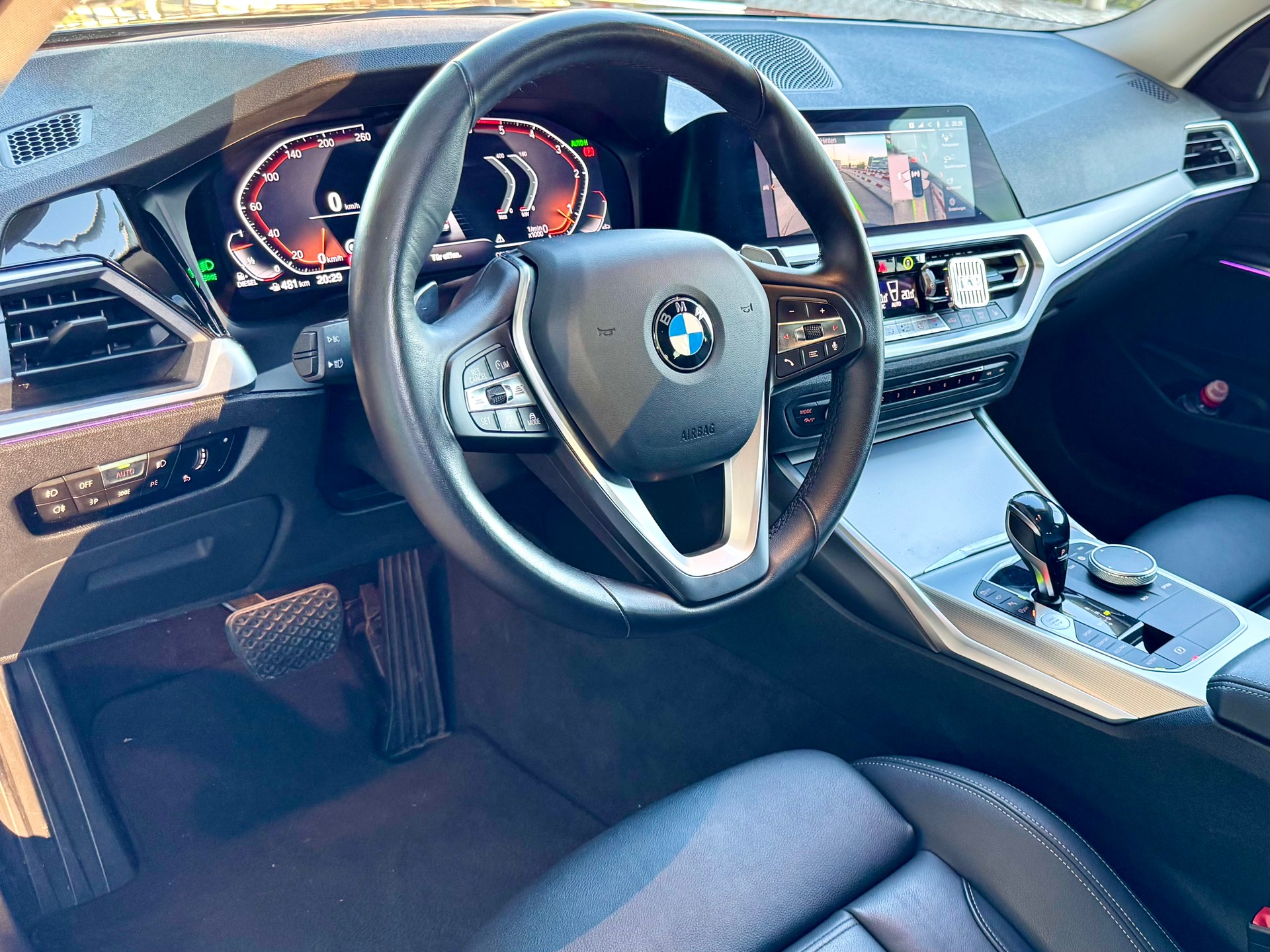 BMW 320d xDrive Touring Sport Line Steptronic-image-7