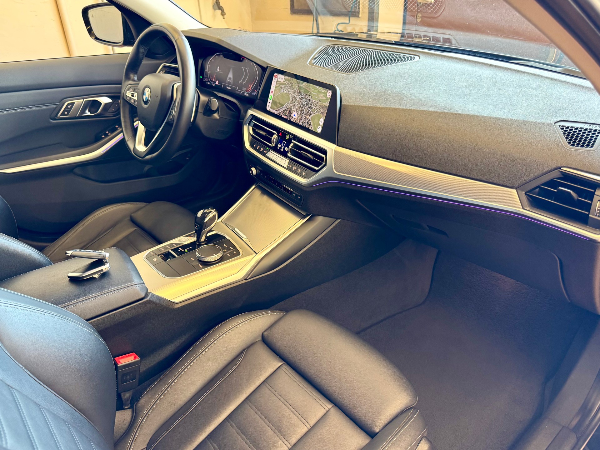 BMW 320d xDrive Touring Sport Line Steptronic-image-21