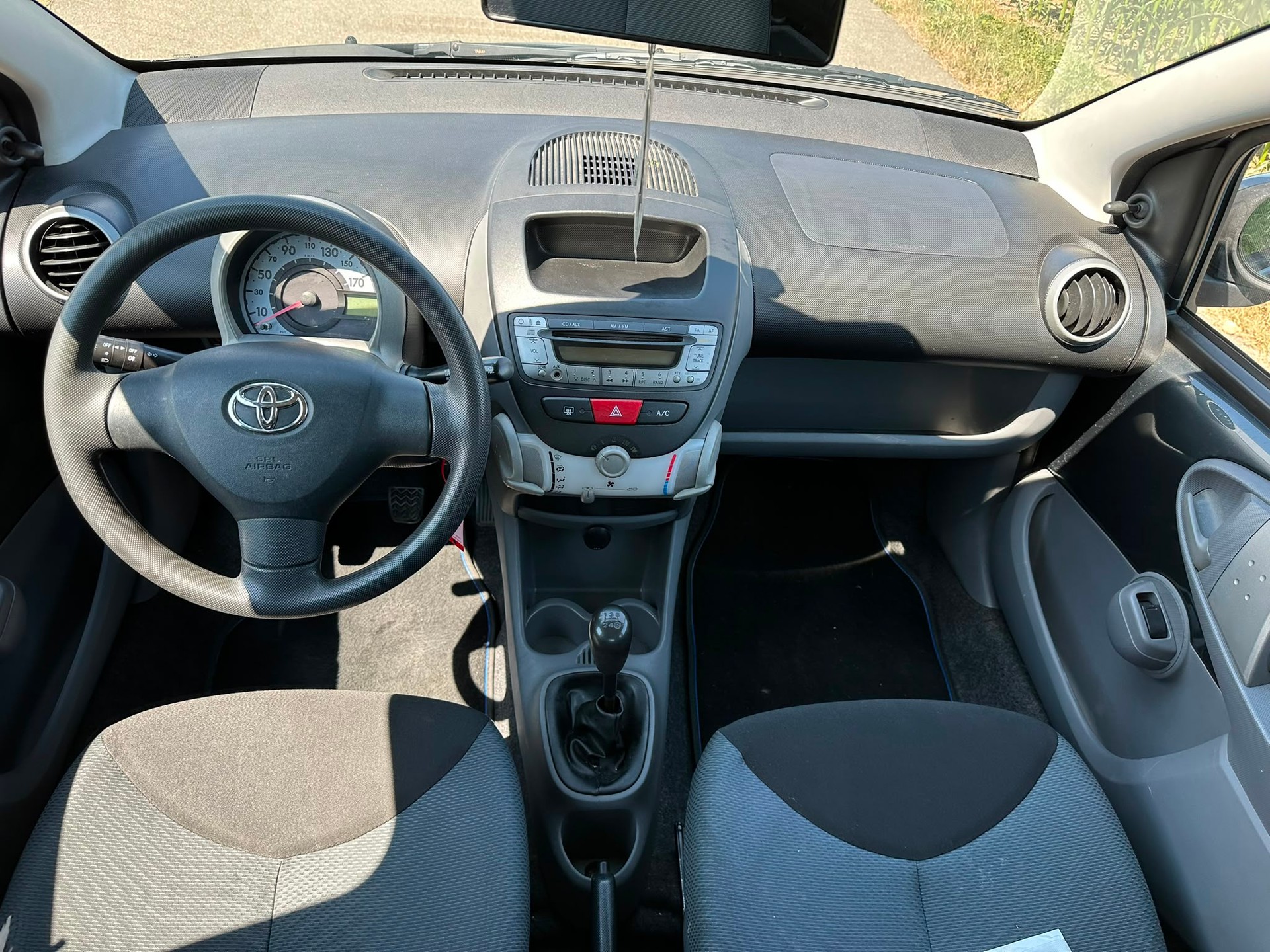 TOYOTA Aygo 1.0 Linea Luna-image-9
