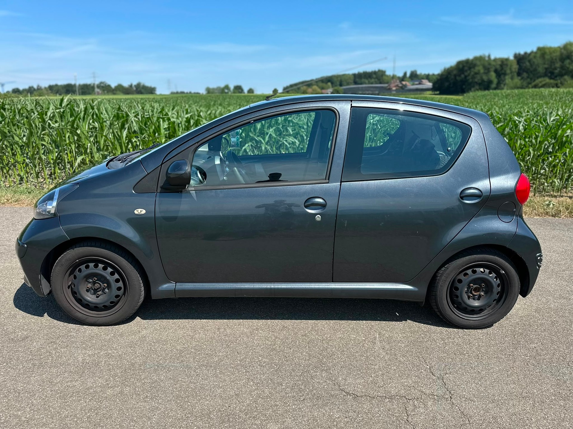 TOYOTA Aygo 1.0 Linea Luna-image-8