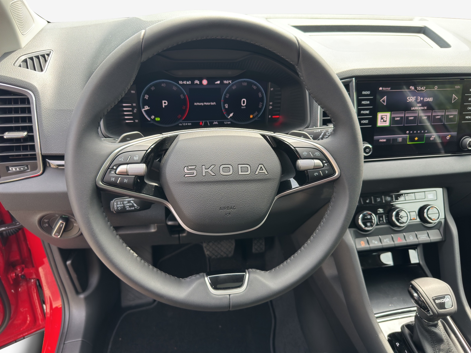 SKODA Karoq 1.5 TSI Dynamic DSG-image-9