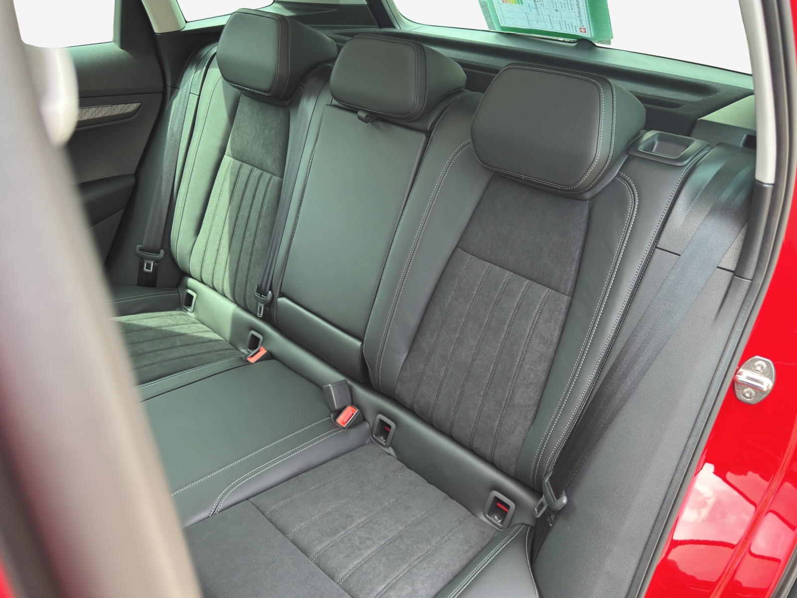 SKODA Karoq 1.5 TSI Dynamic DSG-image-11