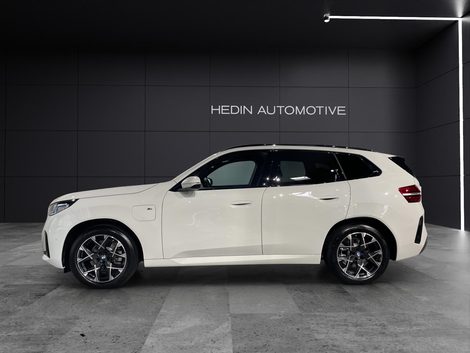 BMW X3 30e xDrive-showroom-element-1