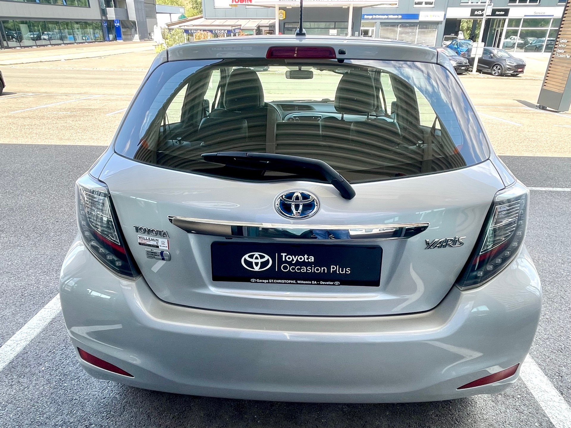 TOYOTA Yaris 1.5 VVT-i Hybrid Sol Premium CVT-image-2