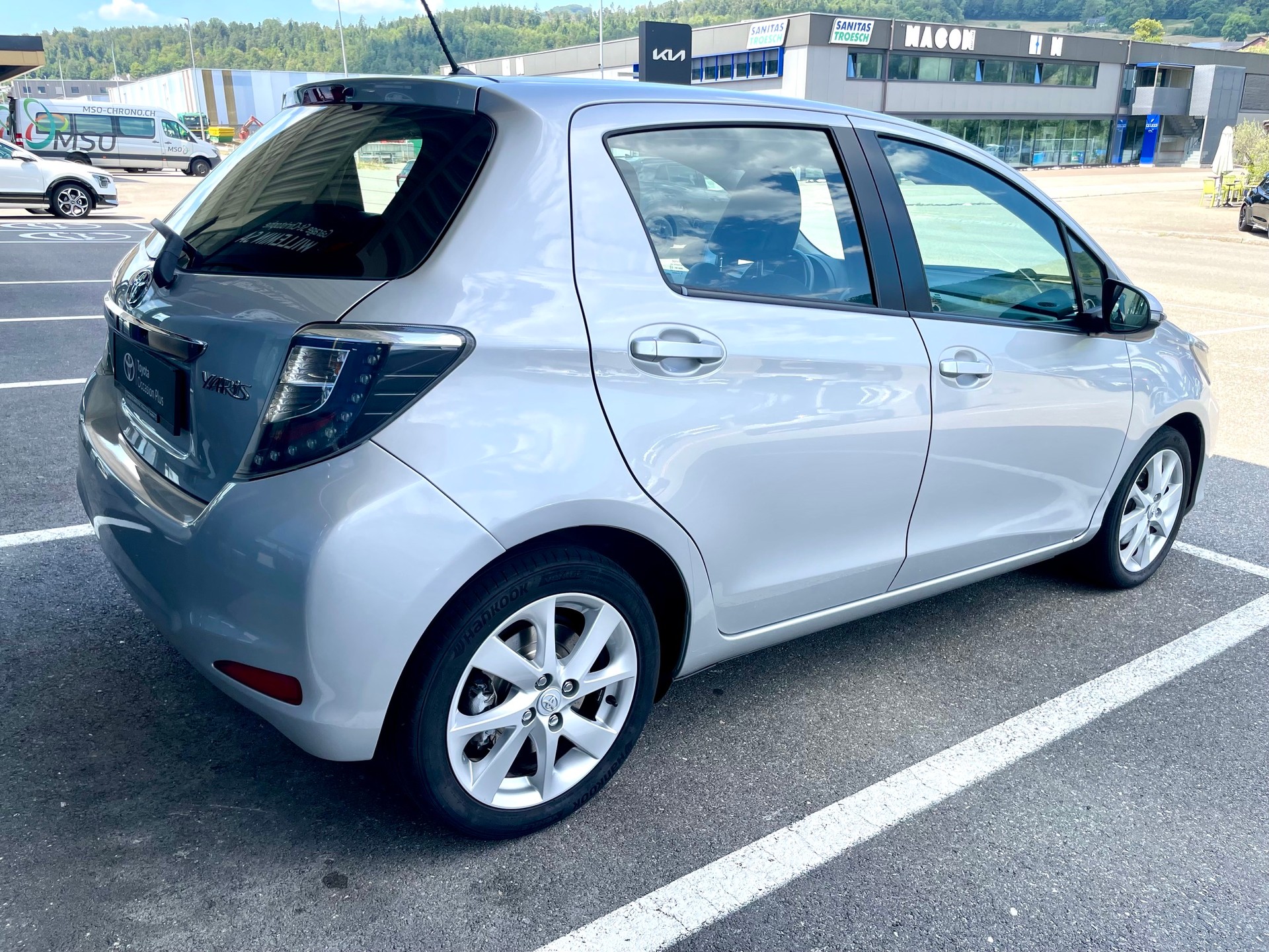 TOYOTA Yaris 1.5 VVT-i Hybrid Sol Premium CVT-image-7