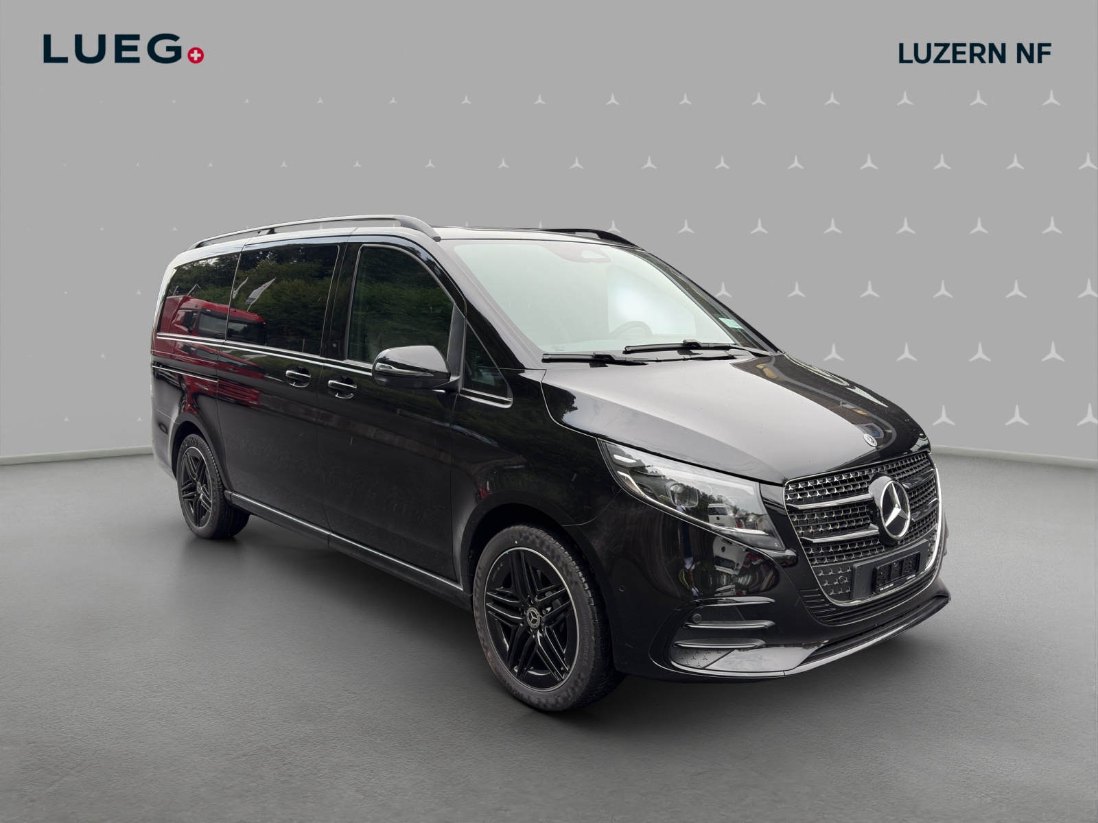 MERCEDES-BENZ V 300 d lang 4Matic Swiss Edition 9G-Tronic-image-4