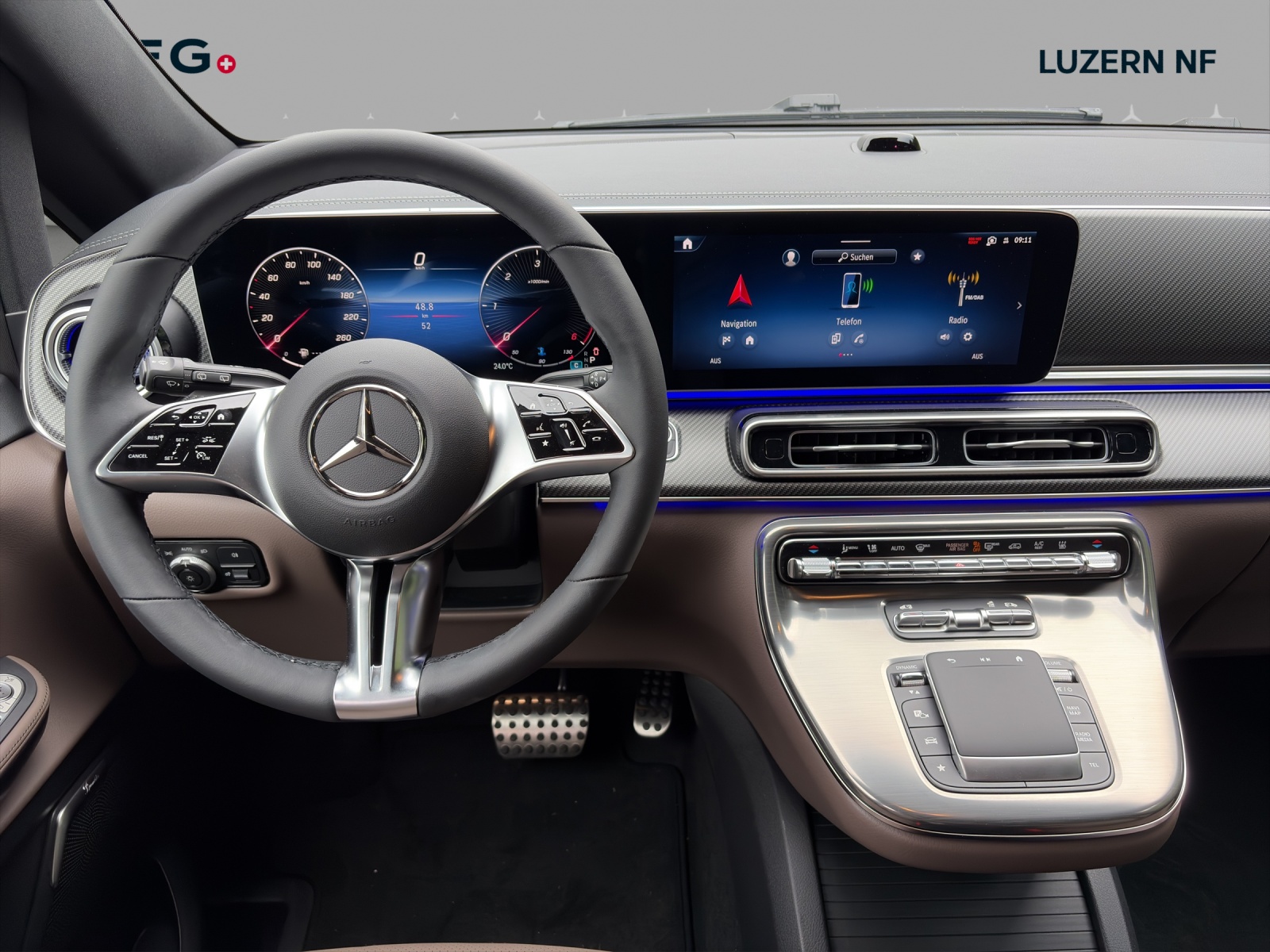 MERCEDES-BENZ V 300 d lang 4Matic Swiss Edition 9G-Tronic-image-9