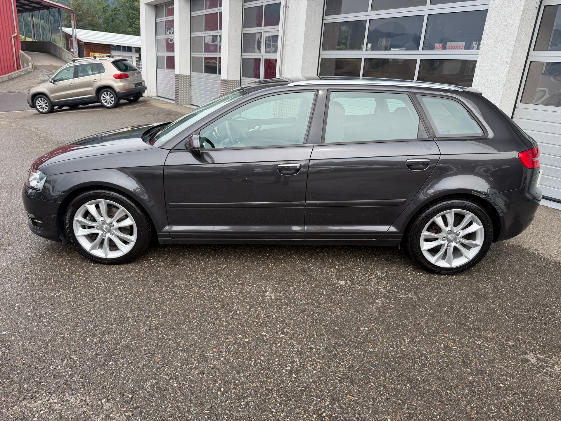 AUDI A3 Sportback 2.0 TFSI Ambition quattro S-tronic-showroom-element-1