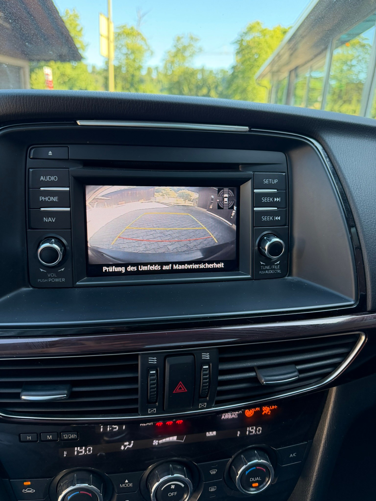 MAZDA 6 Sportwagon 2.2 D 16V HP Revolution-image-13