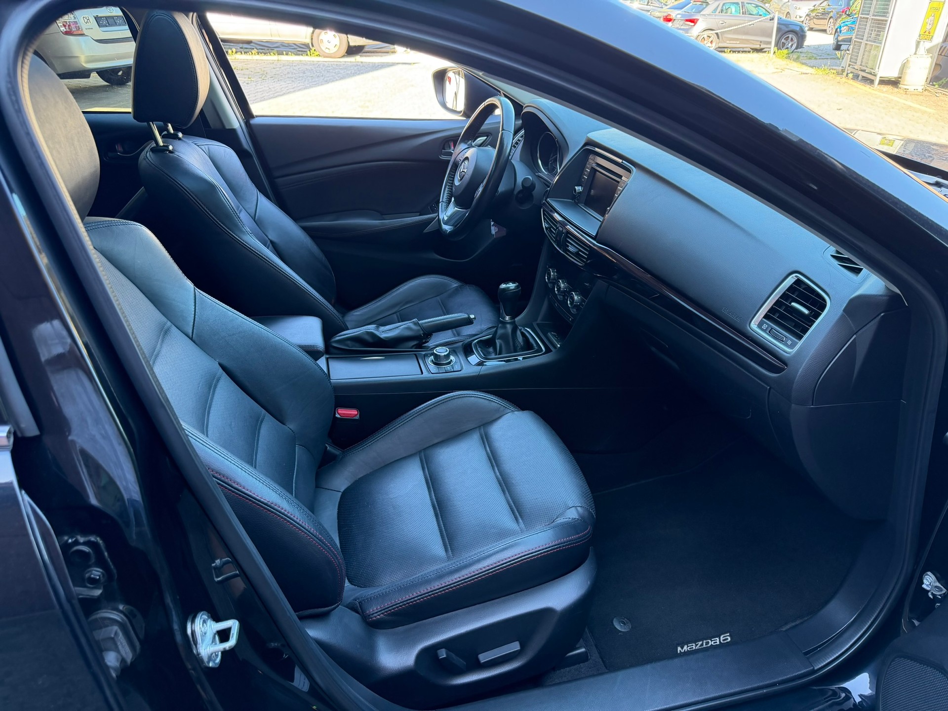 MAZDA 6 Sportwagon 2.2 D 16V HP Revolution-image-10