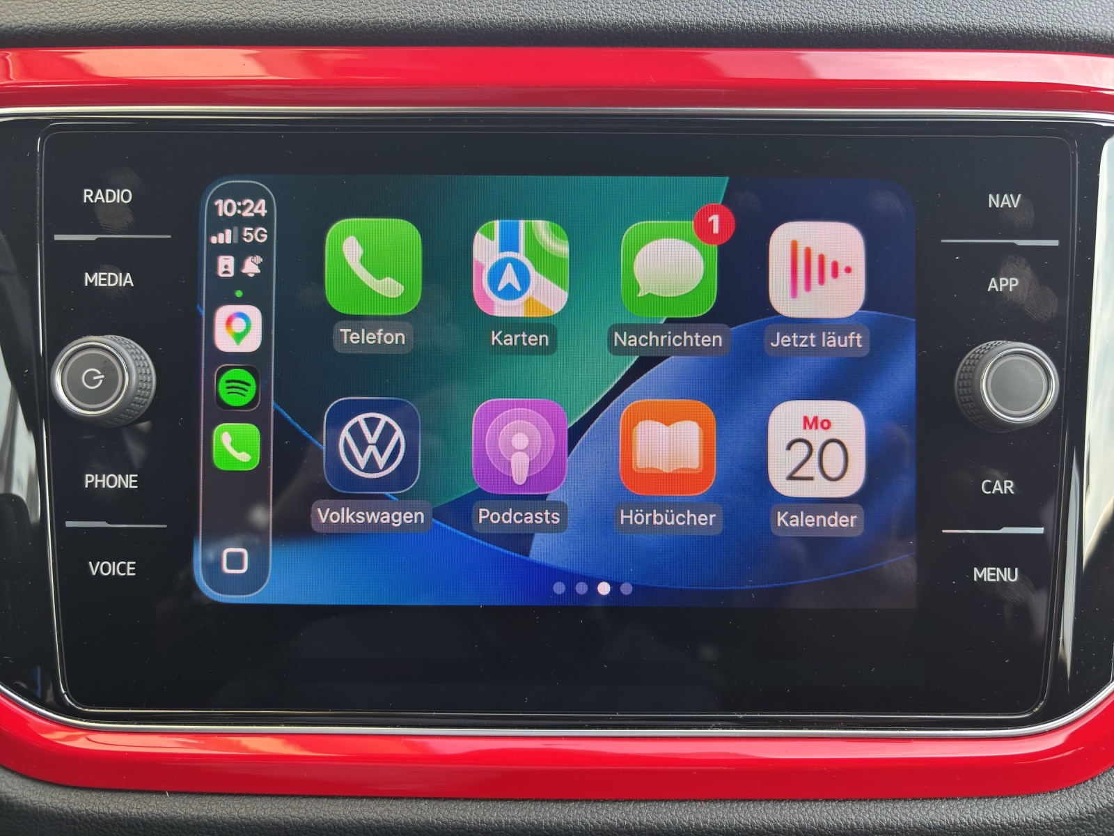 VW T-Roc 2.0 TSI Sport DSG 4Motion mit Anhängevorrichtung, DAB+ & Winterräder-image-22