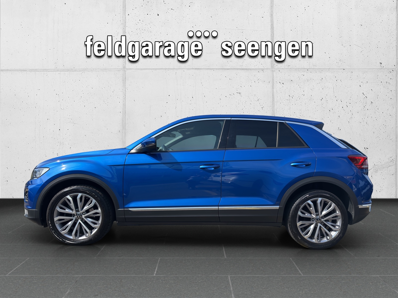 VW T-Roc 2.0 TSI Sport DSG 4Motion mit Anhängevorrichtung, DAB+ & Winterräder-image-1