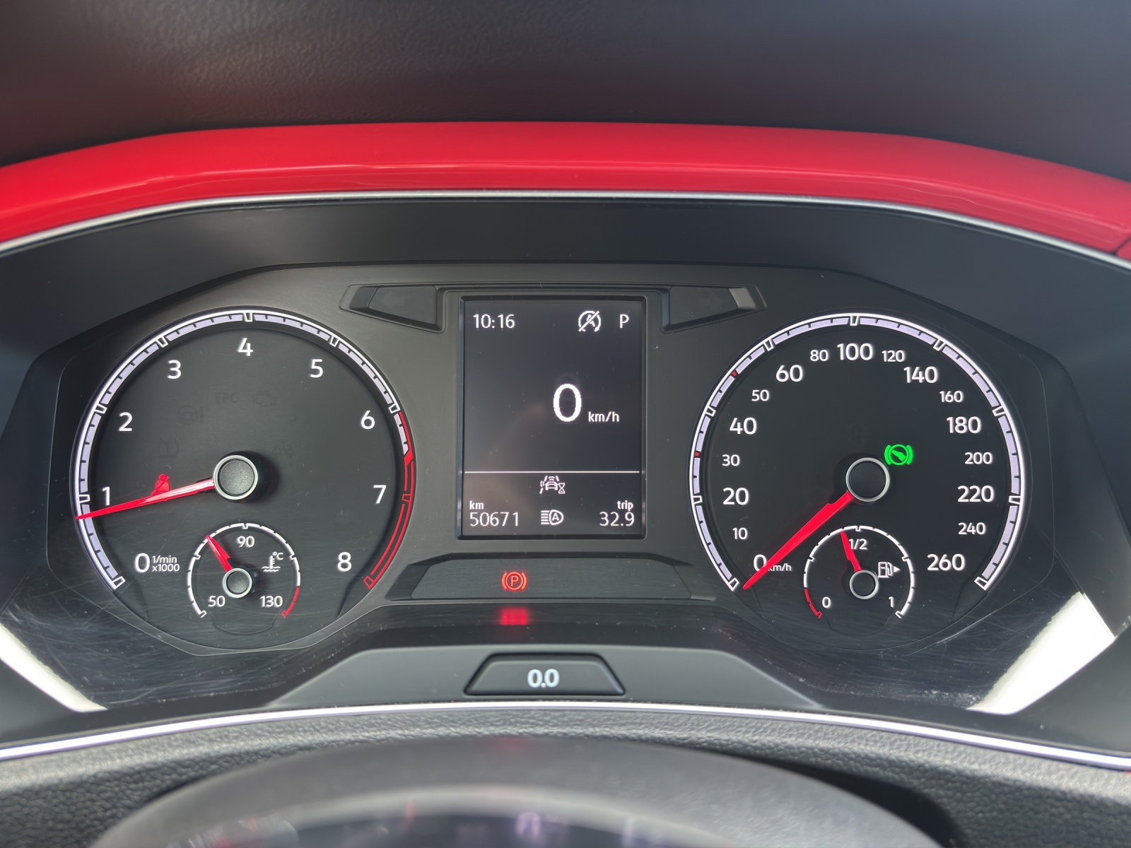 VW T-Roc 2.0 TSI Sport DSG 4Motion mit Anhängevorrichtung, DAB+ & Winterräder-image-15