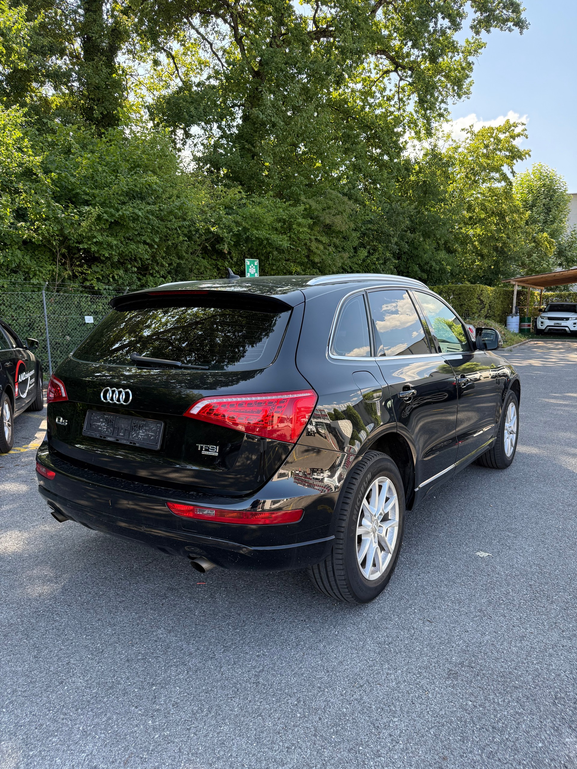 AUDI Q5 2.0 TFSI quattro S-tronic-image-3