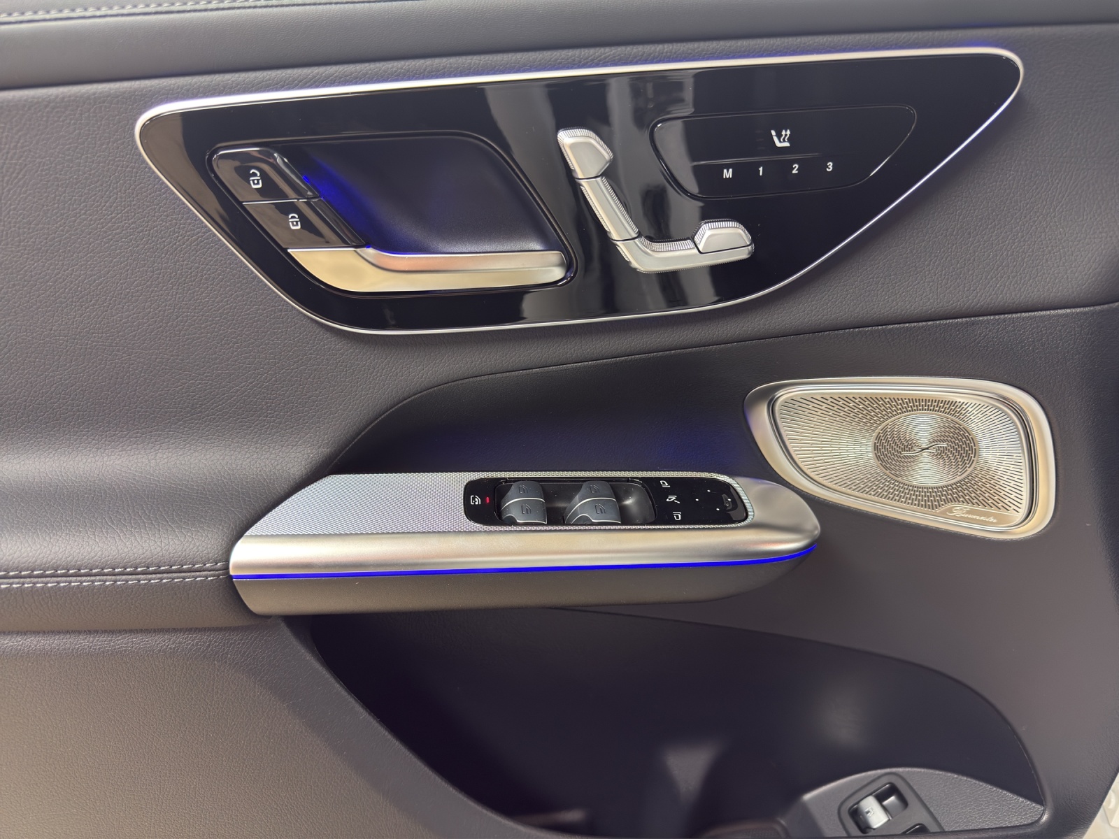 MERCEDES-BENZ GLC 300 e 4Matic 9G-Tronic EQ star-image-12