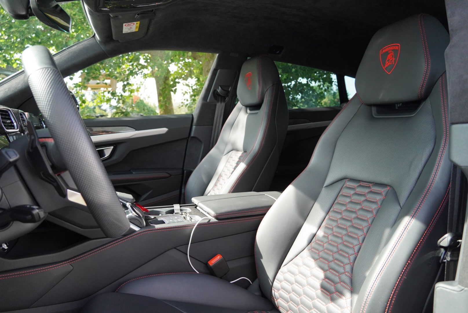 LAMBORGHINI Urus E-Gear-image-10