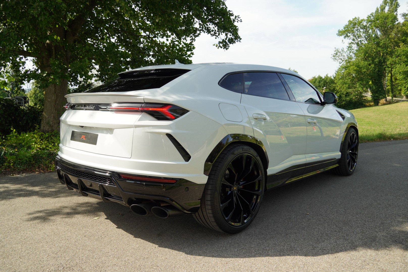 LAMBORGHINI Urus E-Gear-image-4