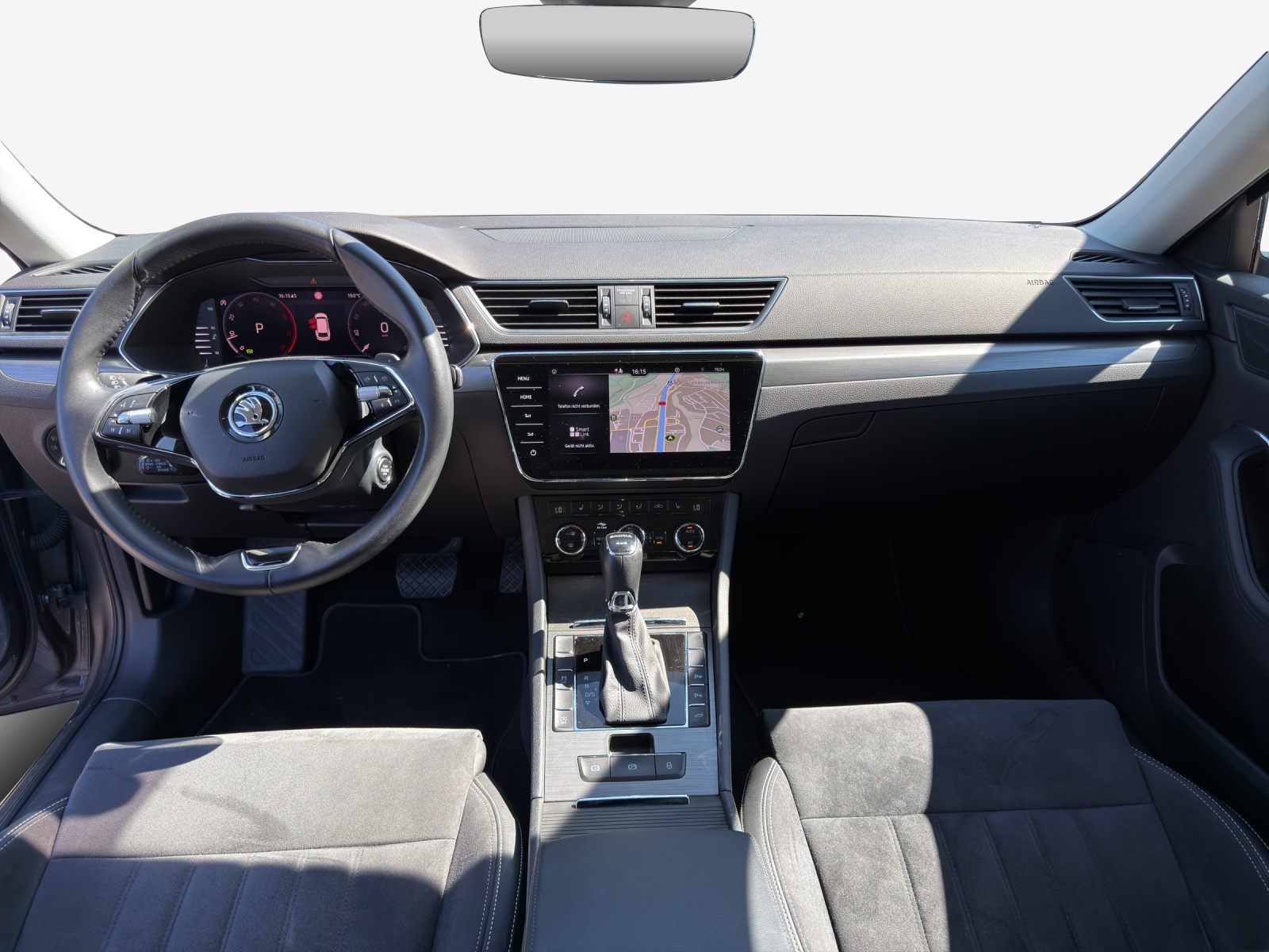 SKODA Superb Combi 2.0 TDi Style 4x4 DSG-image-8